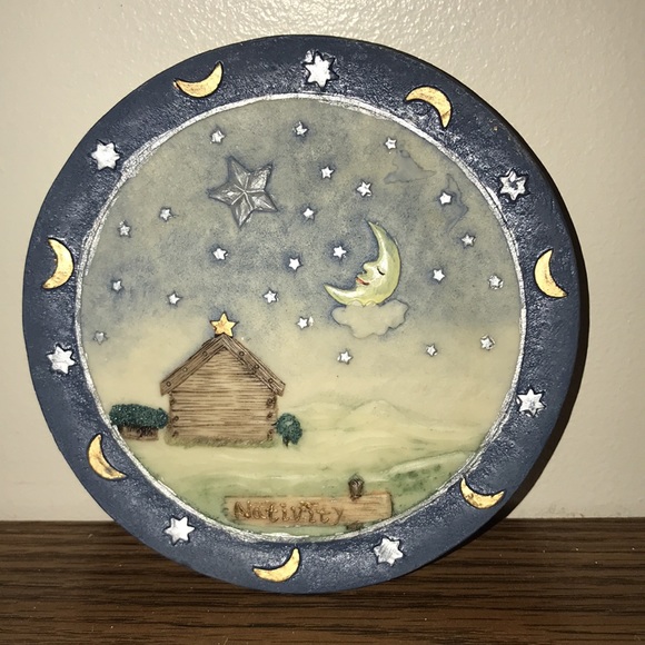 Adorable Vintage Miniature 10-piece Bear Nativity Tea Set - Picture 2 of 8